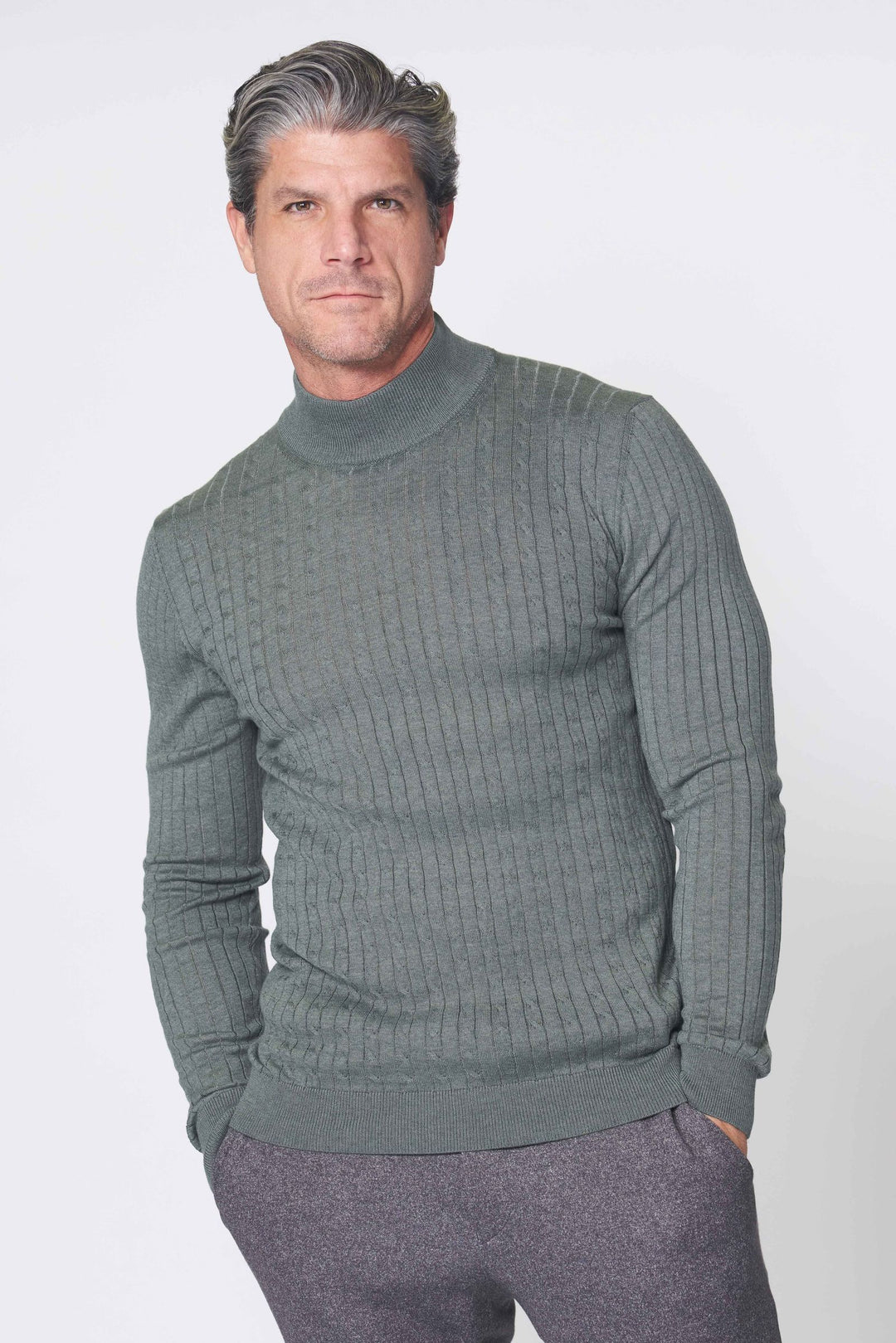 MOCK NECK F25 KNIT SWEATER IN GREEN - 7 Downie St.®